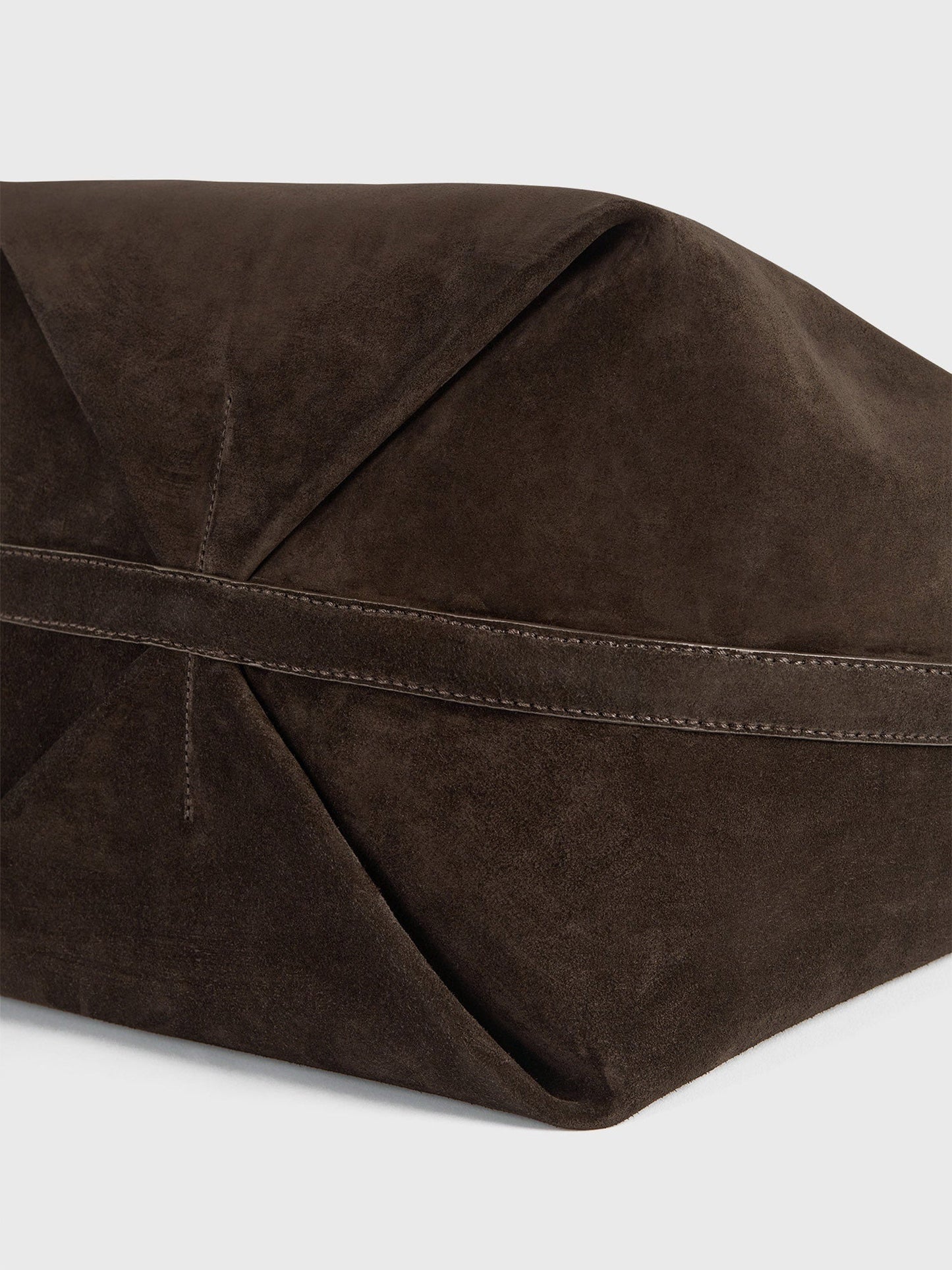 TOTEME - Tote Bag Belted Large aus Veloursleder