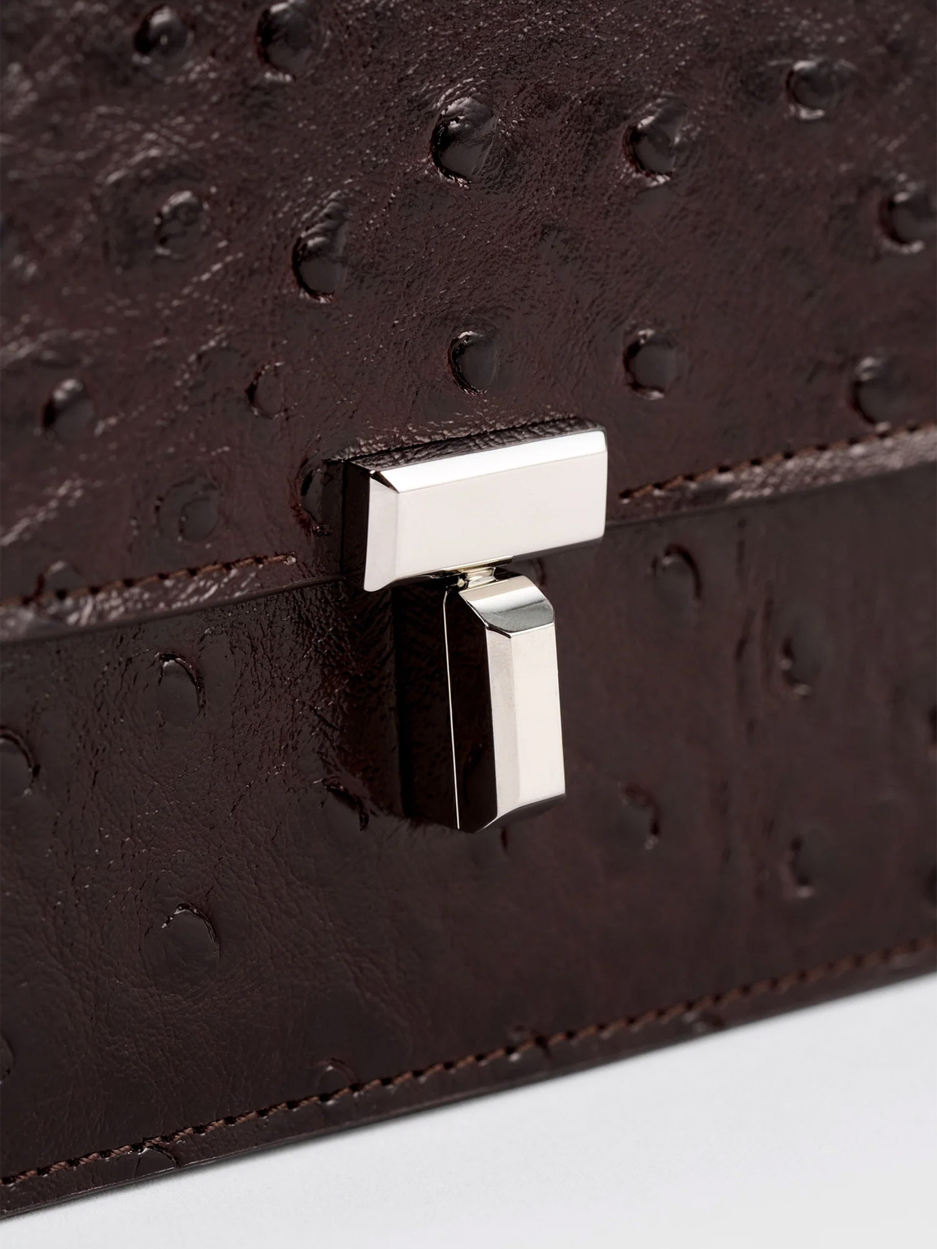 TOTEME - Umhängetasche T-Lock mit Straußenprägung