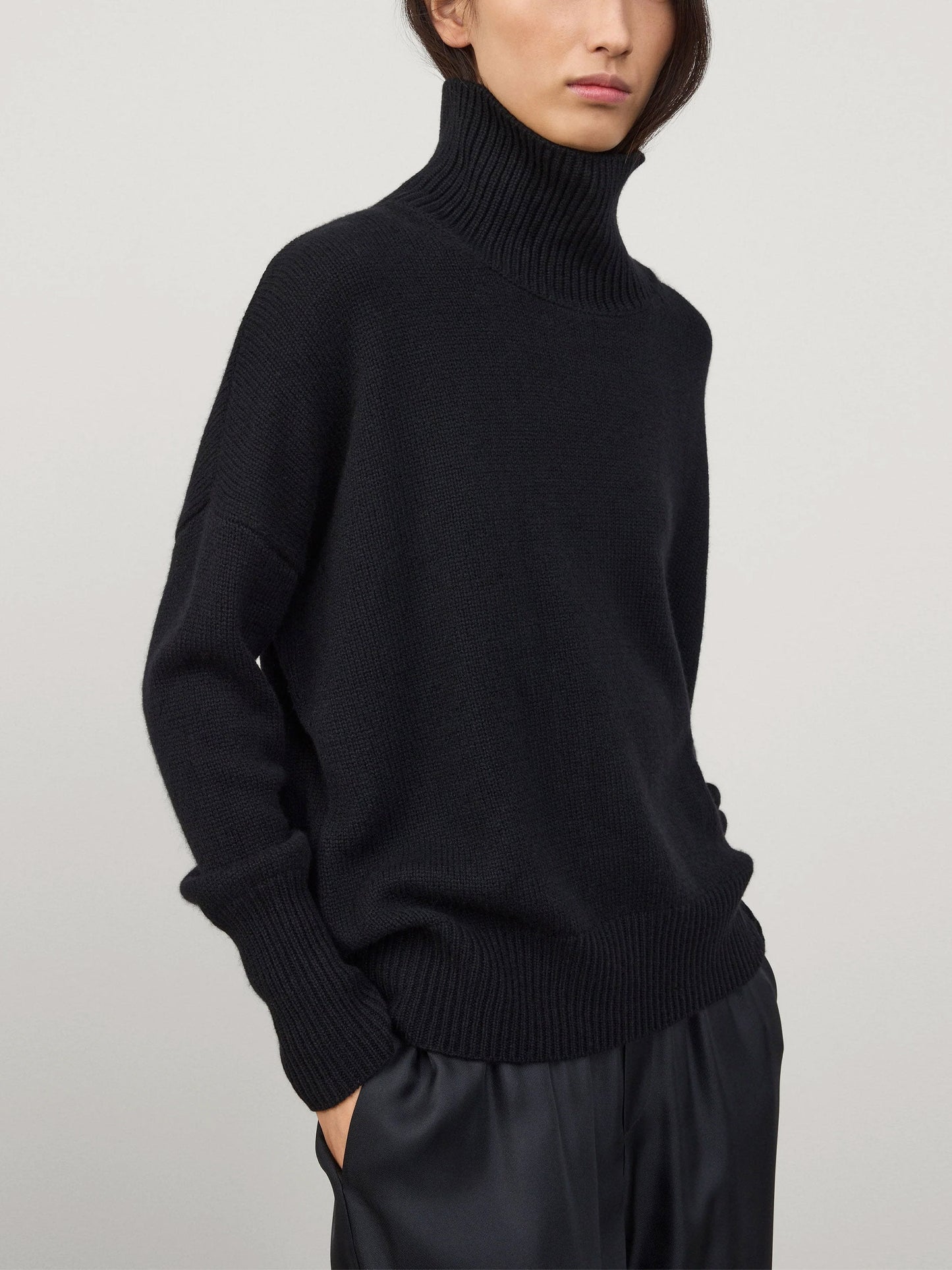LISA YANG - Kaschmir-Pullover Heidi mit Stehkragen für Damen