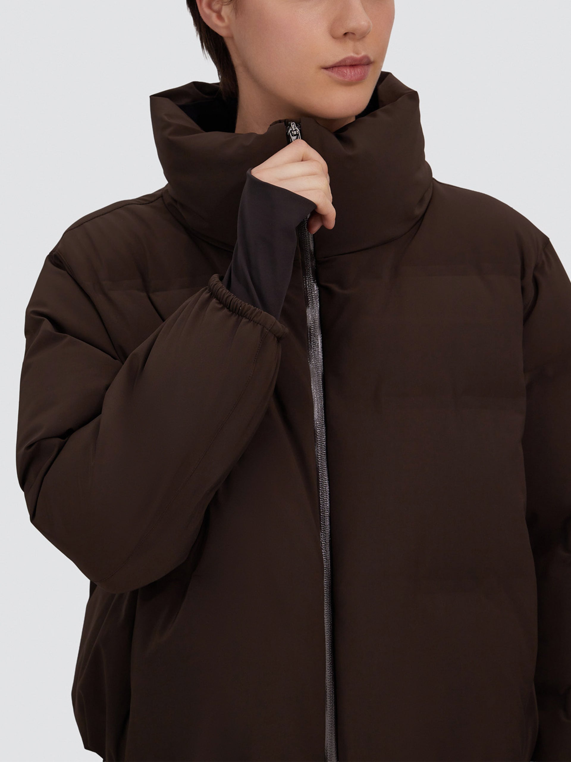 Herno – Kurze Daunenjacke mit Stehkragen für Damen in Dunkelbraun - Dark Brown