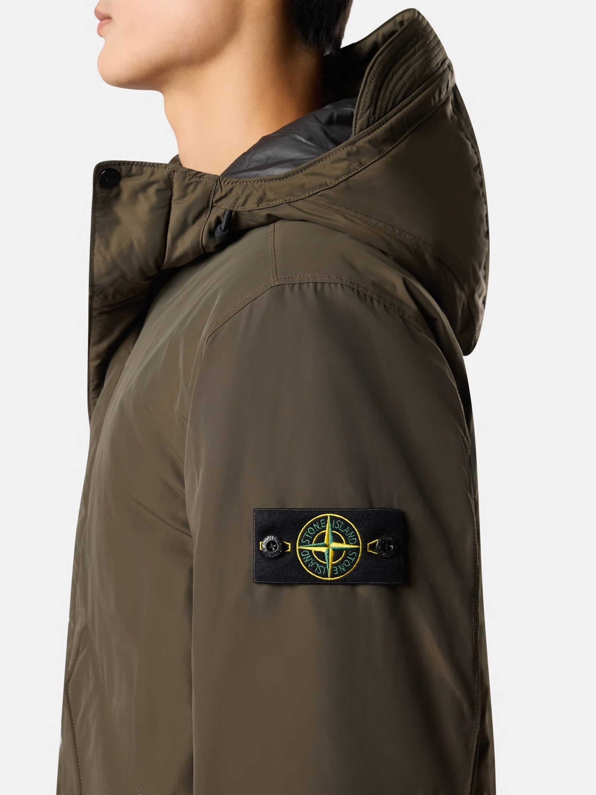 STONE ISLAND - Gepolsterte Kapuzenjacke aus Micro-Twill für Herren