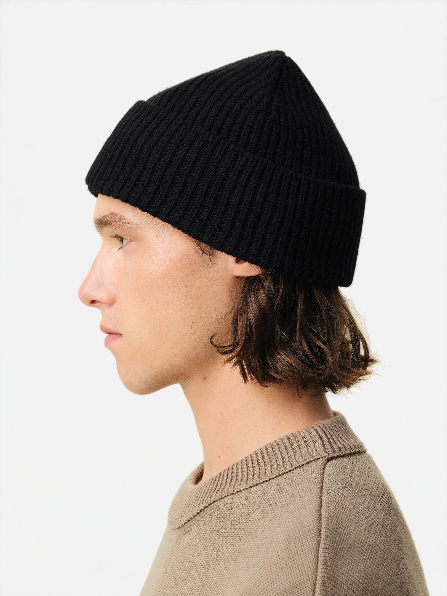 Ami Paris – Beanie mit rotem Ami De Coeur Logo aus Merinowolle Schwarz / Rot - Black / Red