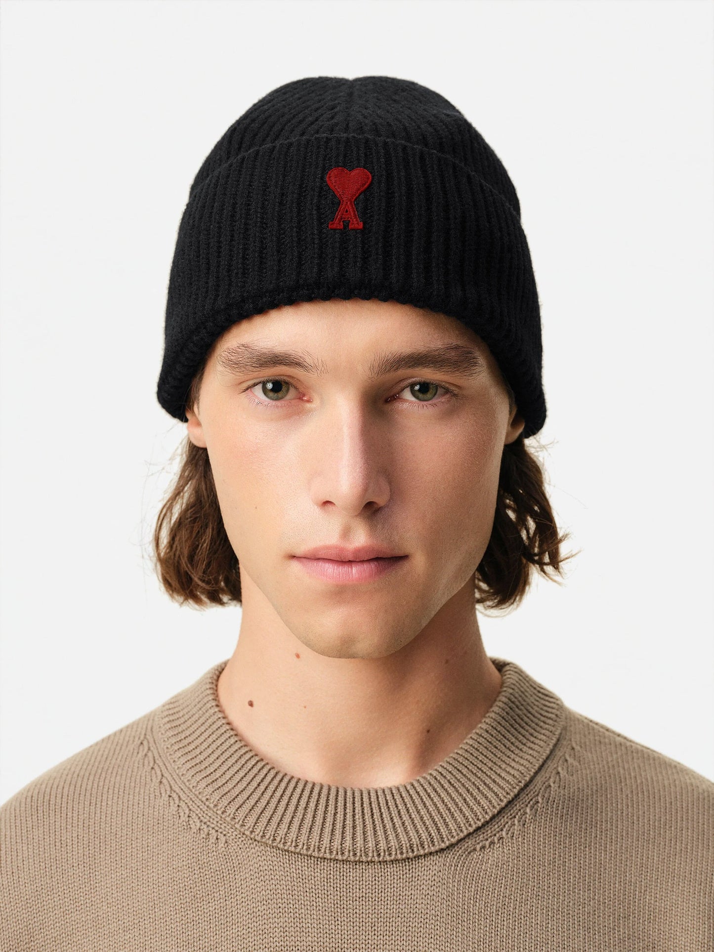 Ami Paris – Beanie mit rotem Ami De Coeur Logo aus Merinowolle Schwarz / Rot - Black / Red