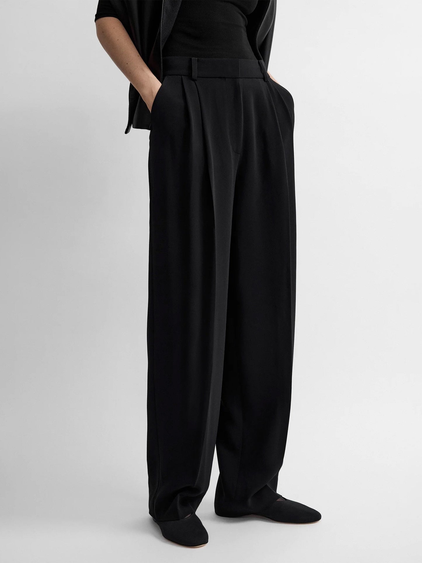 Toteme Hose mit doppelten Bundfalten für Damen Schwarz
