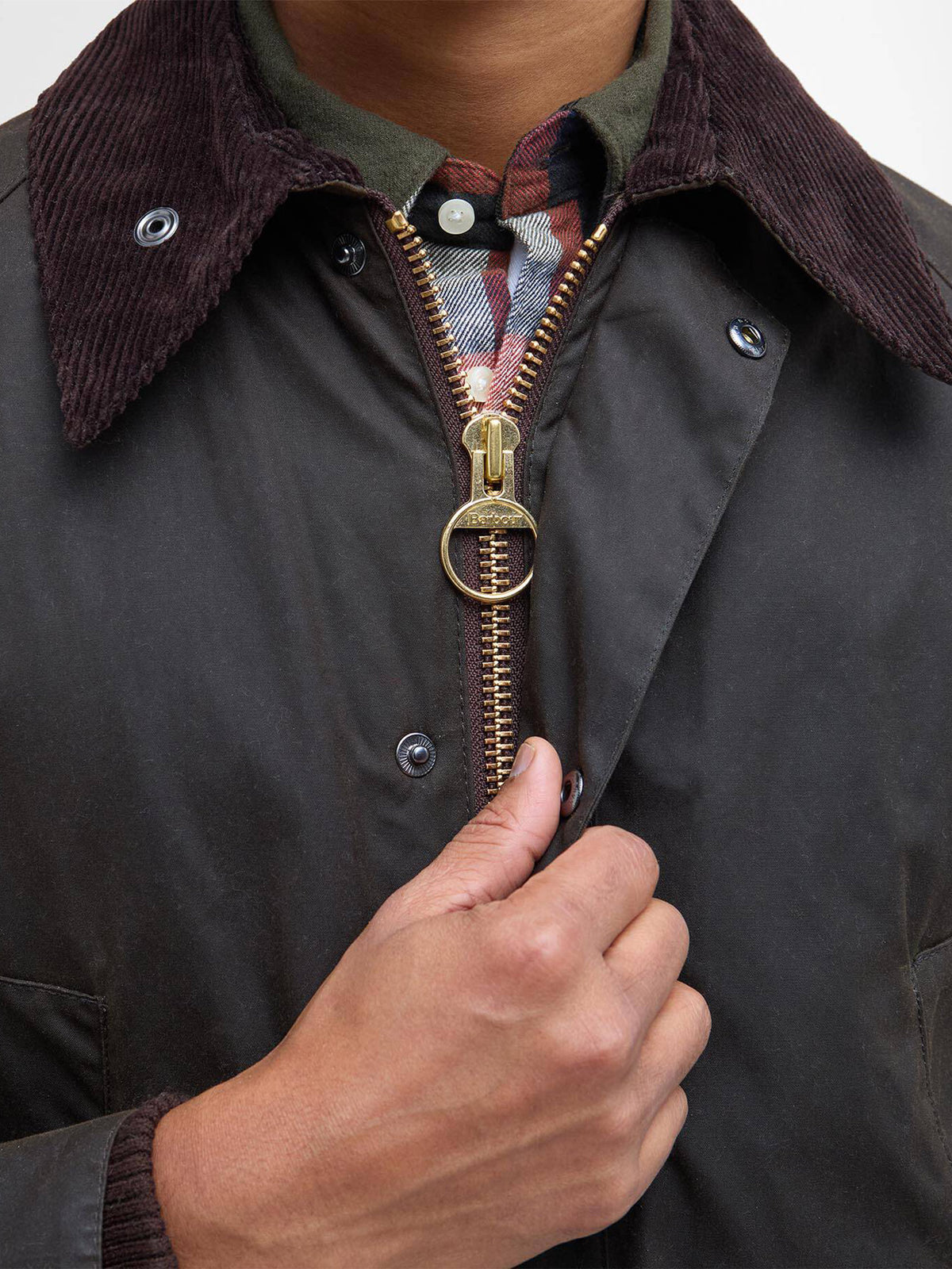 Barbour Wachsjacke Classic Bedale mit Cordkragen Olivgrün