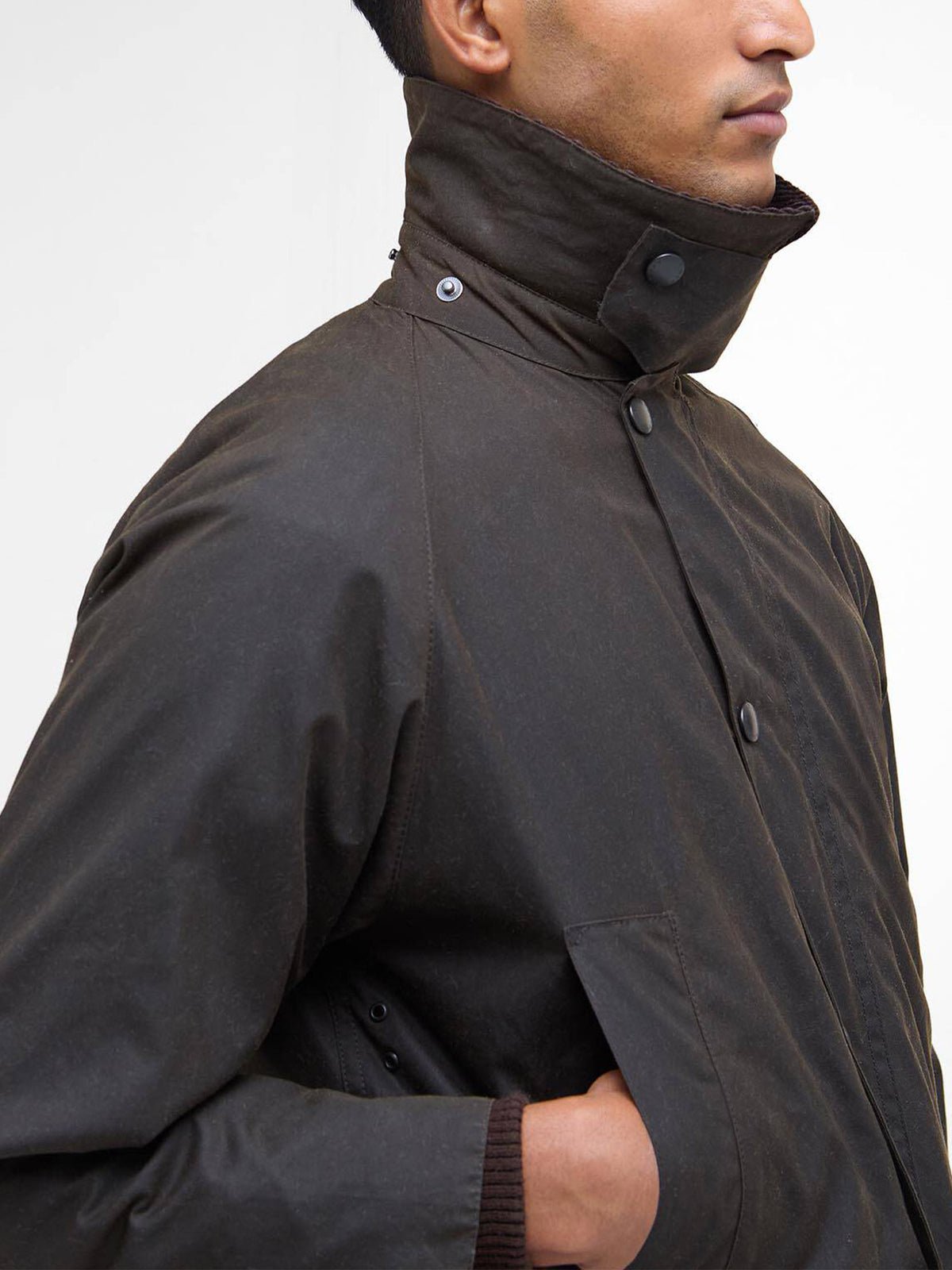 Barbour Wachsjacke Classic Bedale mit Cordkragen Olivgrün