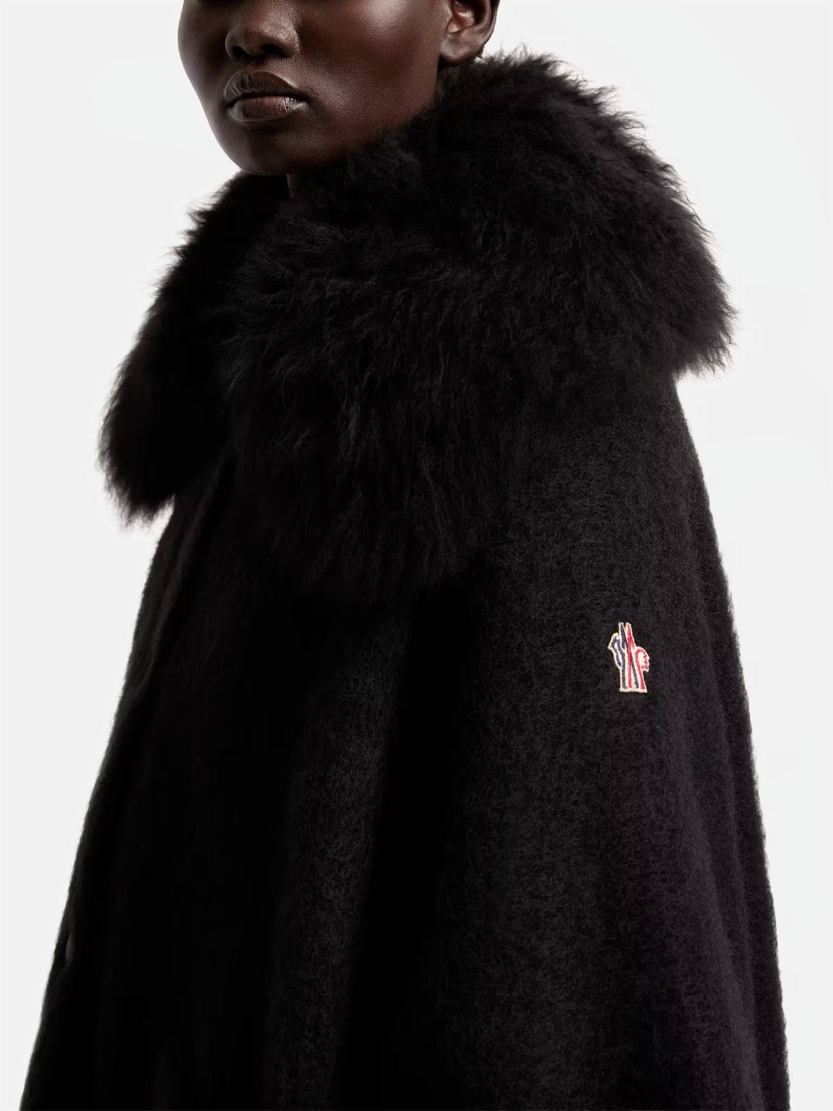 Moncler grenoble Cape mit Shearling-Kragen für Damen Schwarz