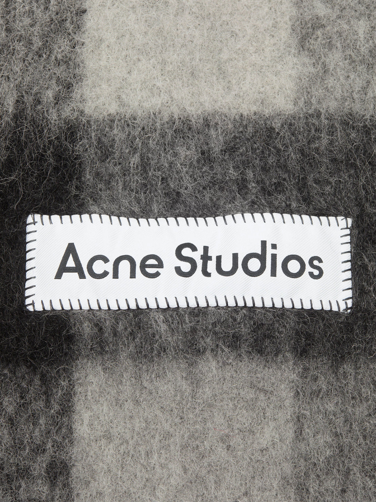Acne Studios – Karierter Mohair-Schal mit Logo Grau/Schwarz - Grey/Black