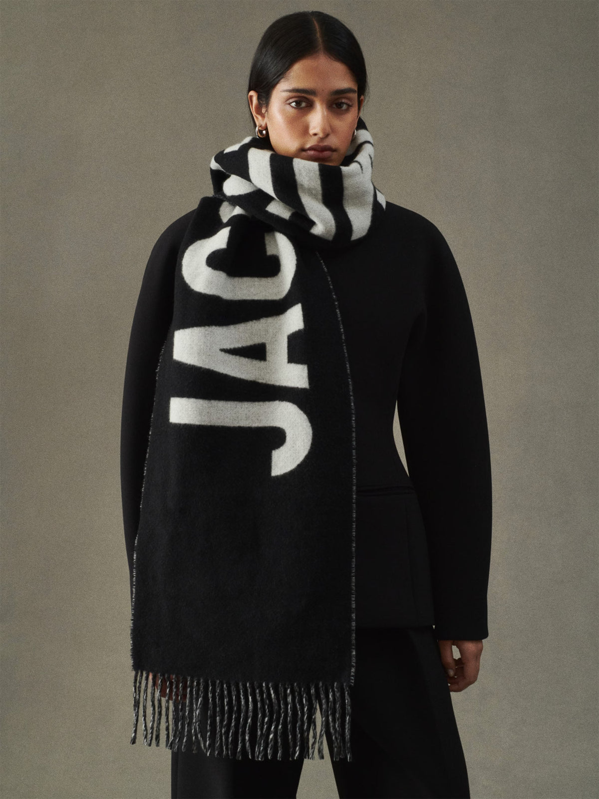 Jacquemus – Schal Jacquemus aus Wolle mit Logo Schwarz - Black