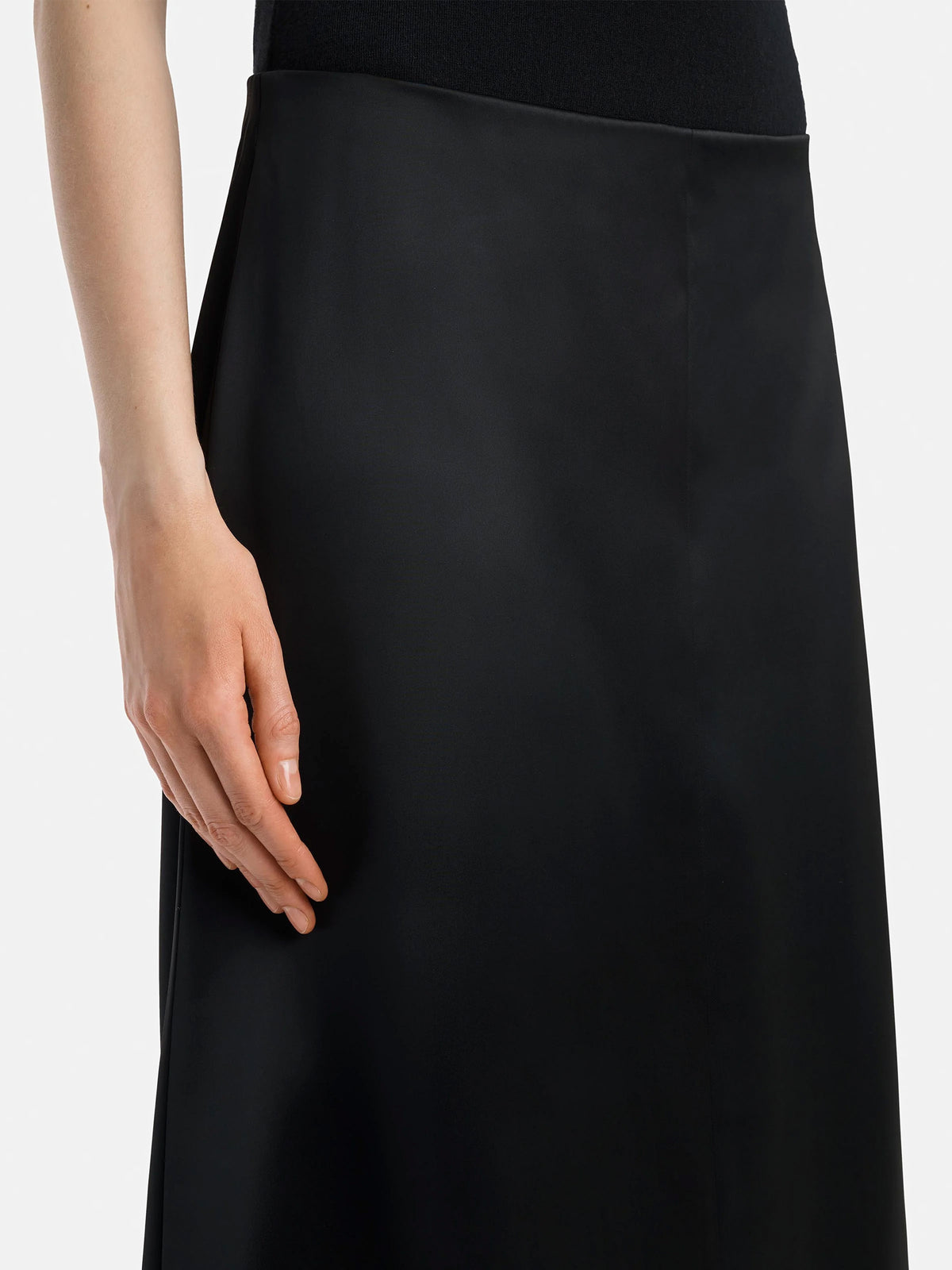 Khaite Midi-Rock Nania aus Satin für Damen Schwarz
