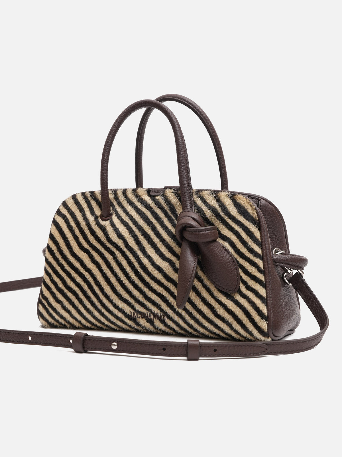 Jacquemus Handtasche Petit Turismo aus Kalbshaar mit Zebramuster Dunkelbraun/Zebra