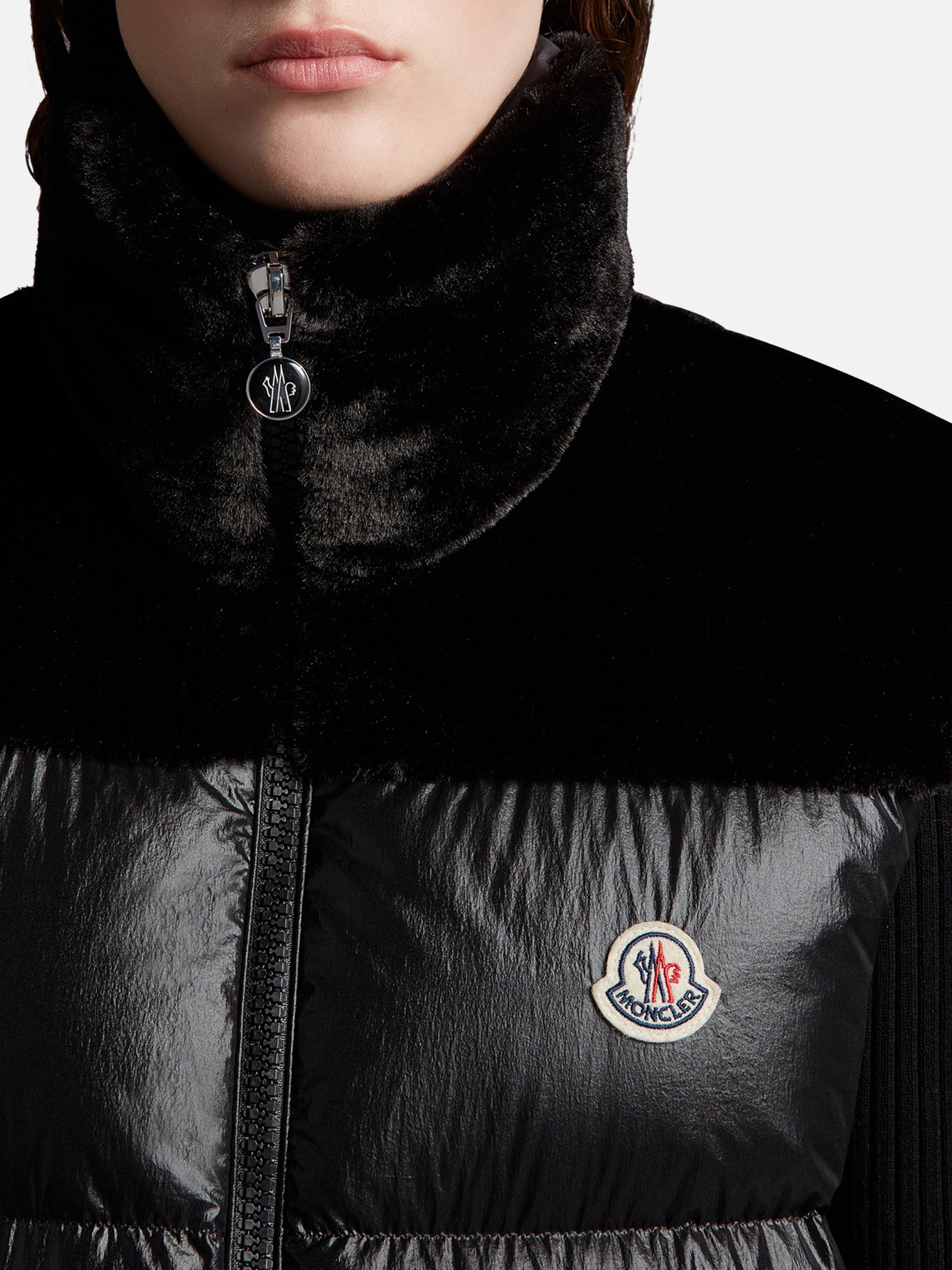 MONCLER - Daunenweste Lempa