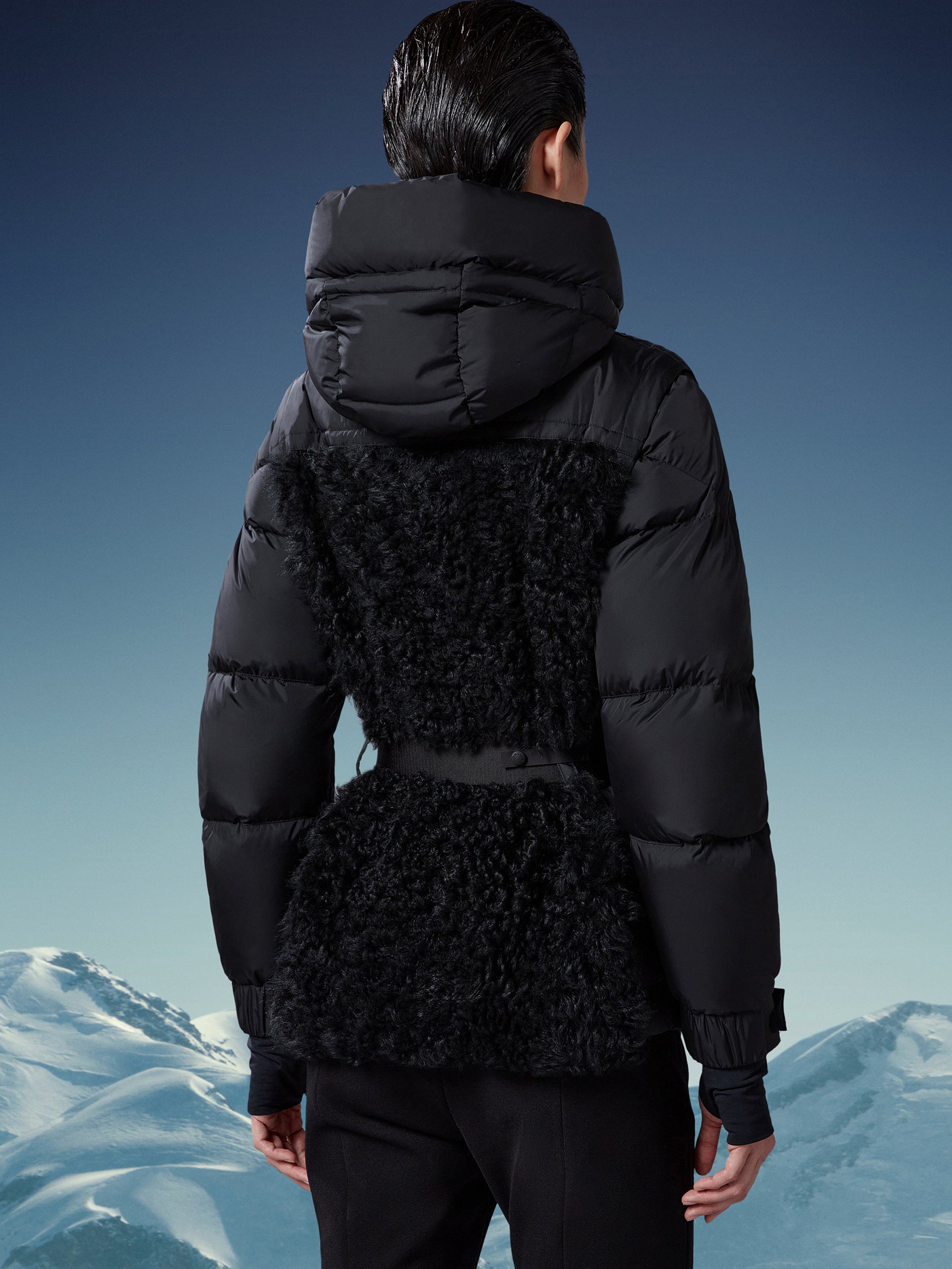 MONCLER GRENOBLE - Daunenjacke mit Shearling Bellecote