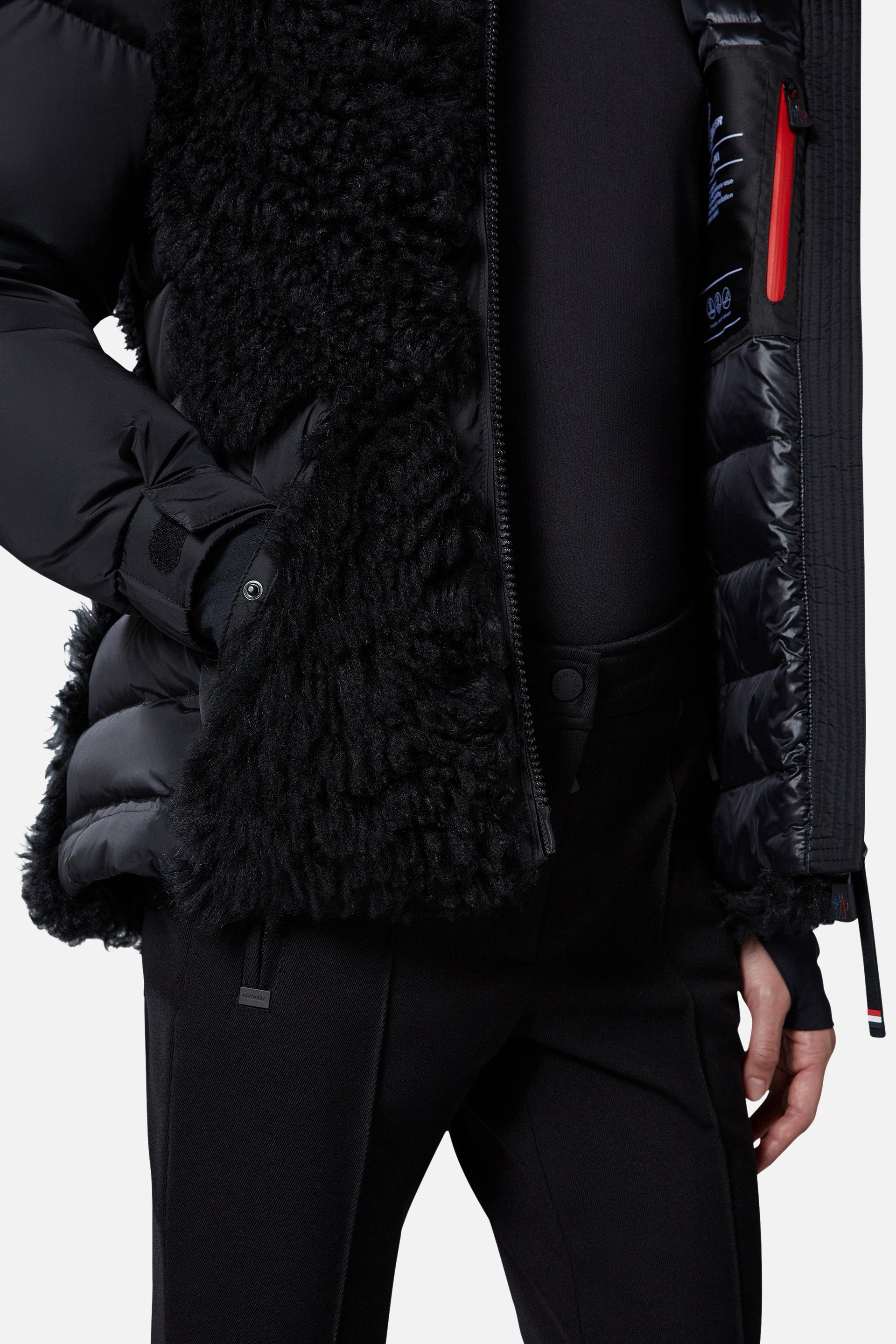 MONCLER GRENOBLE - Daunenjacke mit Shearling Bellecote