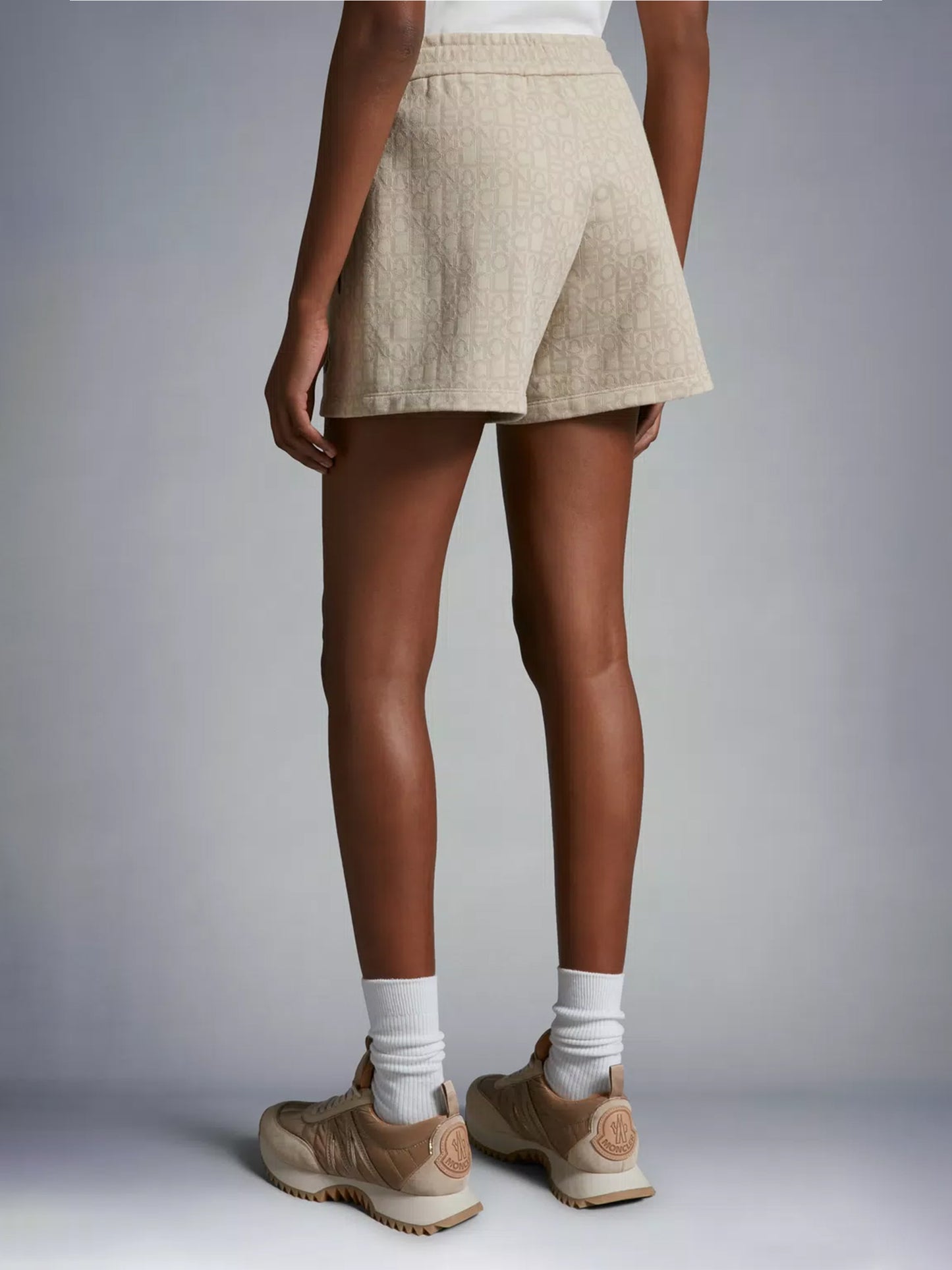 MONCLER - Shorts mit Monogramm-Muster